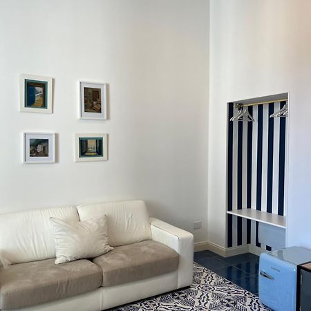 Gramsci 16 Hotel Naples Luaran gambar